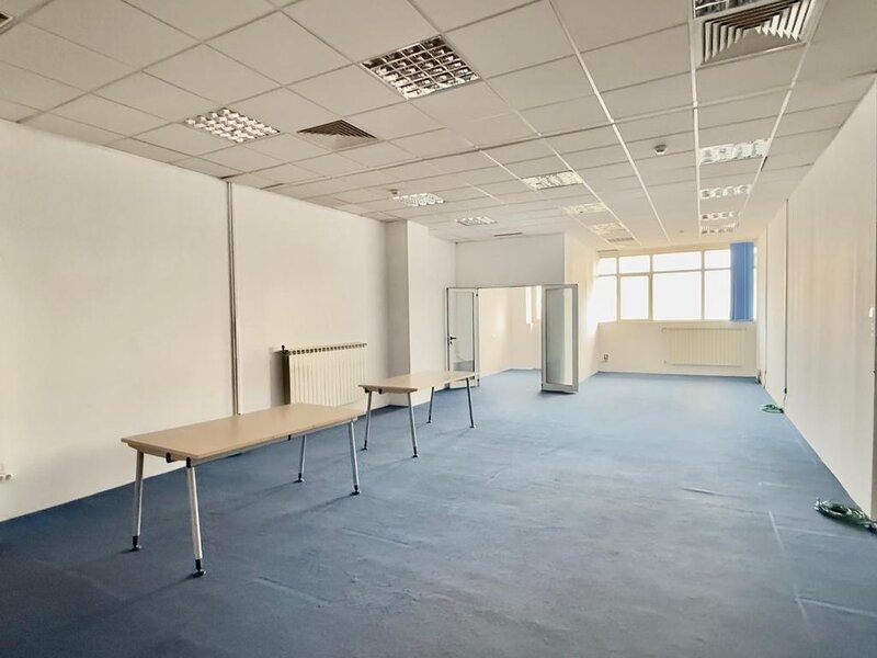 Aviatiei, Dimitrie Pompeiu spatii de birouri/ depozitare la metrou (Pipera)