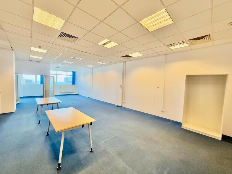 Aviatiei, Dimitrie Pompeiu spatii de birouri/ depozitare la metrou (Pipera)