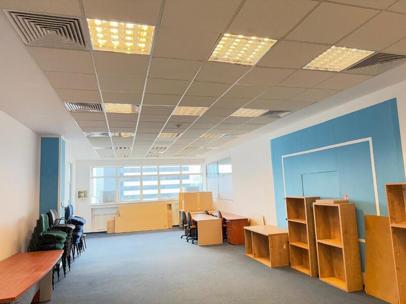 Aviatiei, Dimitrie Pompeiu spatii de birouri/ depozitare la metrou (Pipera)