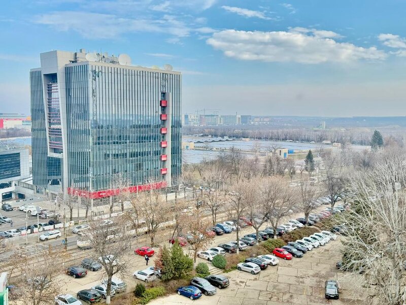 Aviatiei, Dimitrie Pompeiu spatii de birouri/ depozitare la metrou (Pipera)