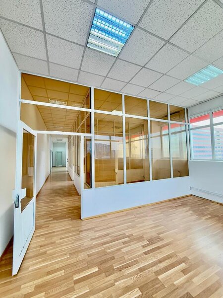 Aviatiei, Dimitrie Pompeiu spatii de birouri/ depozitare la metrou (Pipera)