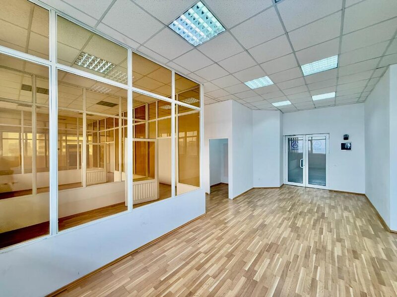 Aviatiei, Dimitrie Pompeiu spatii de birouri/ depozitare la metrou (Pipera)