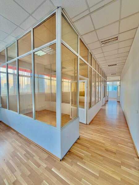 Aviatiei, Dimitrie Pompeiu spatii de birouri/ depozitare la metrou (Pipera)